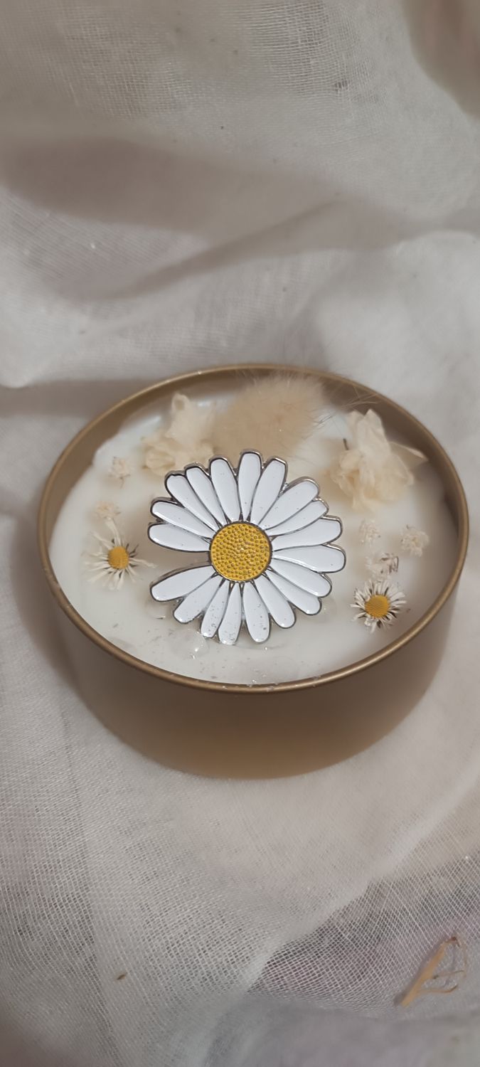 Bougie Cancer "Fleur de coton" ☁️ - Broche paquerette