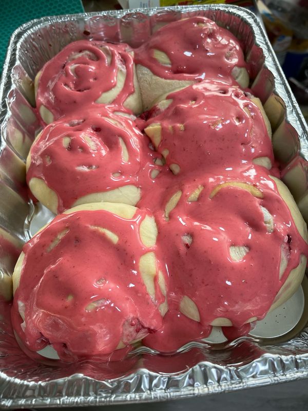Cinnamon Rolls and Fruit Rolls (pan of 6)