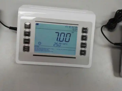 Benchtop pH Meter (P711)