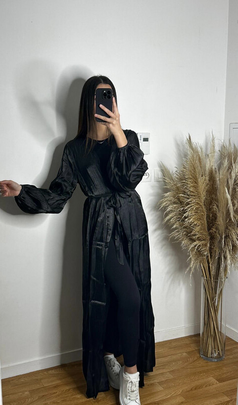 KIMONO NOIR