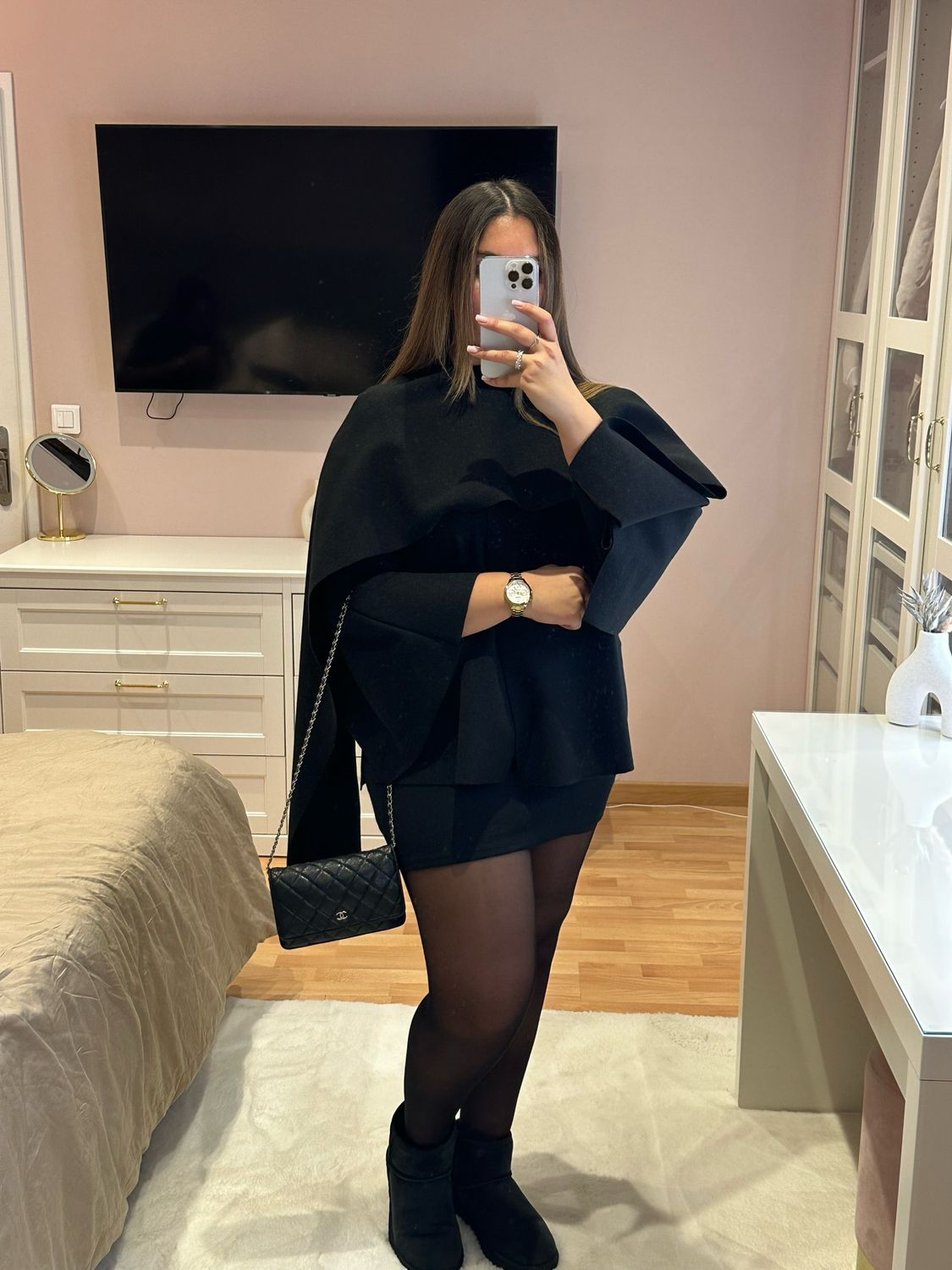 CAPE LIA NOIR