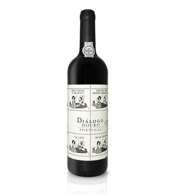 Garrafa de vinho tinto Niepoort Diálogo Tinto com vinhedos do Douro ao fundo.