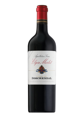  Uma garrafa elegante de Boschendal Appellation Series Elgin Merlot, com seu rótulo sofisticado e cor rubi translúcida