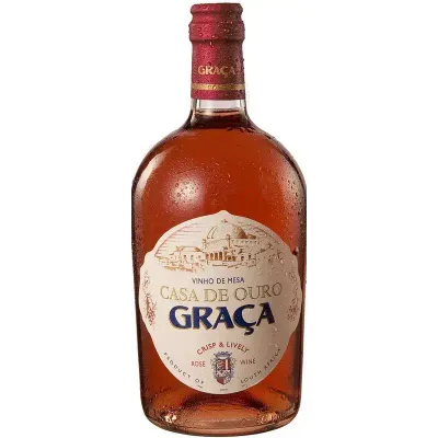 Garrafa de vinho Graça Rosé sul-africano com tom rosa salmão vibrante
