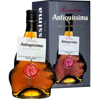 Garrafa de Antiquíssima Aguardente Vínica Velha 700ml
