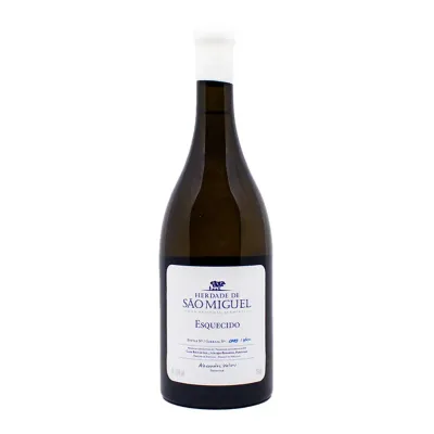 Herdade de São Miguel Esquecido Branco 2022 – vinho branco complexo, com notas de mel e frutos secos.