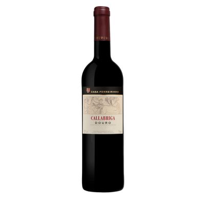 Callabriga Tinto Garrafa do vinho tinto Callabriga DOC Douro com rótulo bordeaux e dourado, apresentando o nome do vinho, a região do Douro e a vinícola Casa Ferreirinha.
