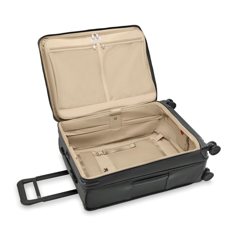 Briggs &amp; Riley Baseline Medium Expandable Spinner