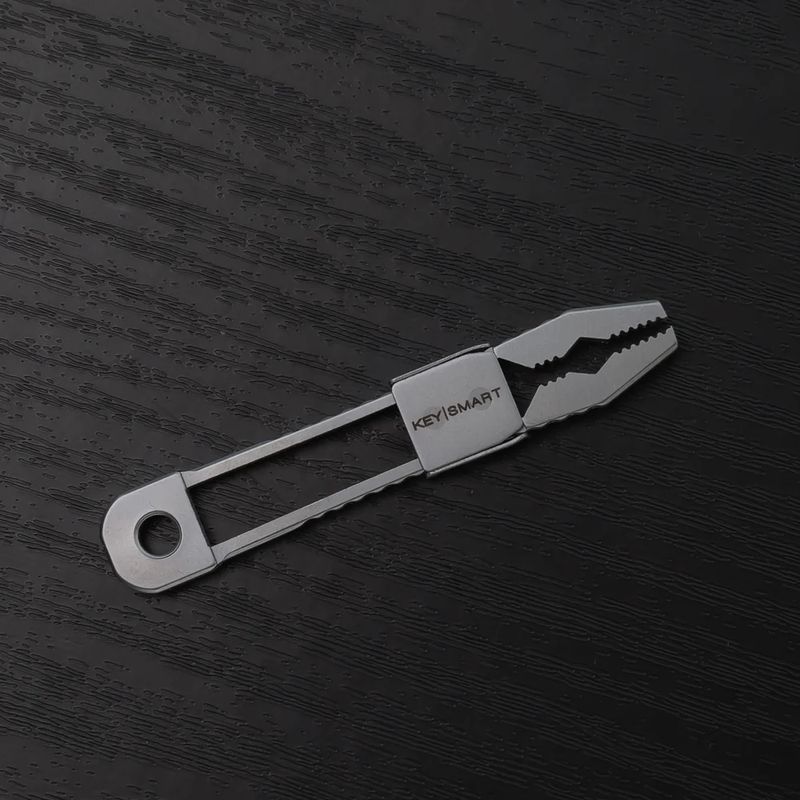KeySmart Nano Pliers