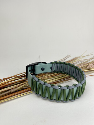 Biothane-Halsband mit Paracord - hellgrün/grün/grau