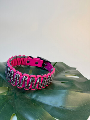 Biothane-Halsband mit Paracord - pink/snake-schwarz-silber/pink