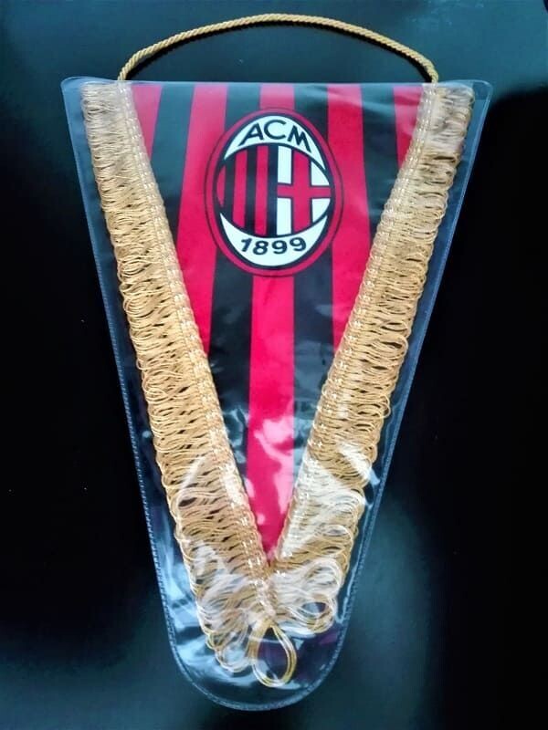 Gagliardetto del Milan