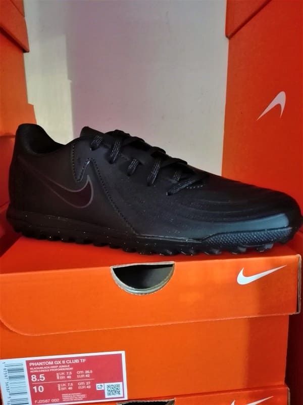 Scarpe da calcetto Phantom GX II Club Turf nere - Nike