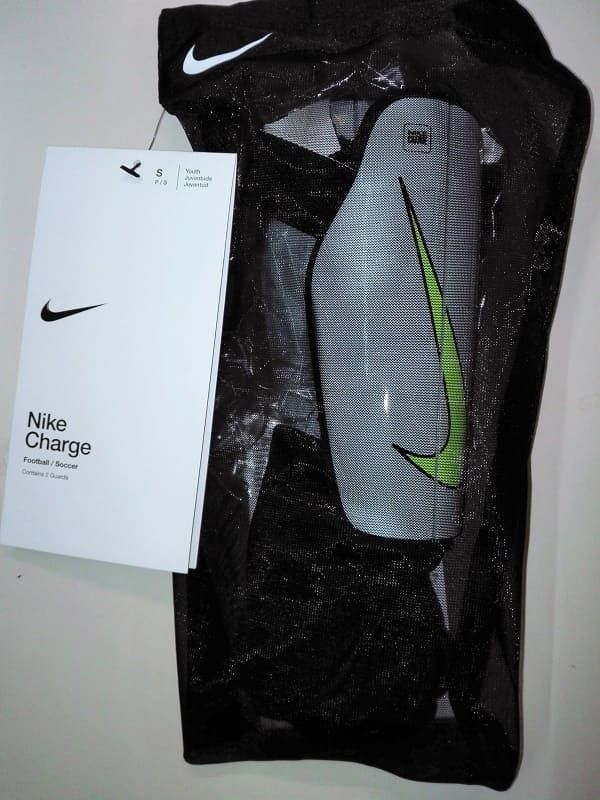 Parastinchi da calcio Charge unisex - Nike