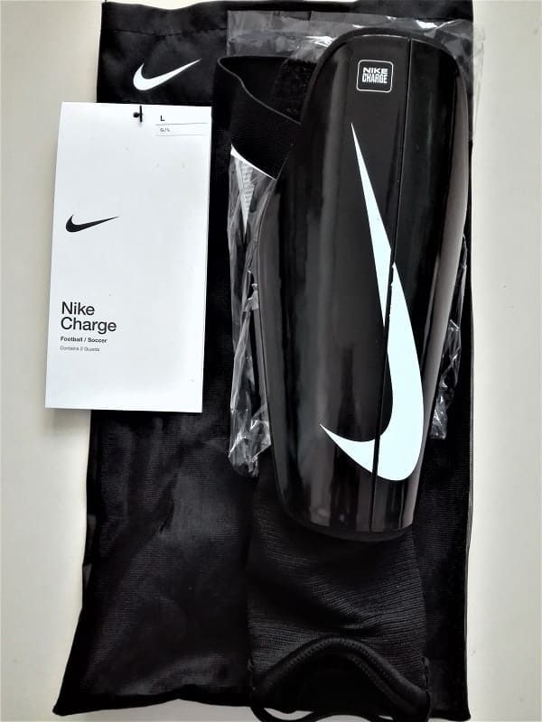Parastinchi Nike Charge bambino - Nero