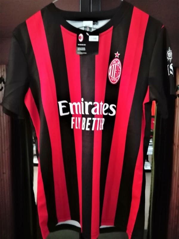 Maglia replica Milan bimbo 25/26 Maglia Milan replica 2025/2026 bambino