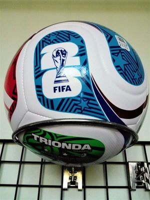 Pallone Mondiali 2026 Trionda Training Pallone dei Mondiali 2026 Trionda Training bianco/blu/verde/rosso - Adidas