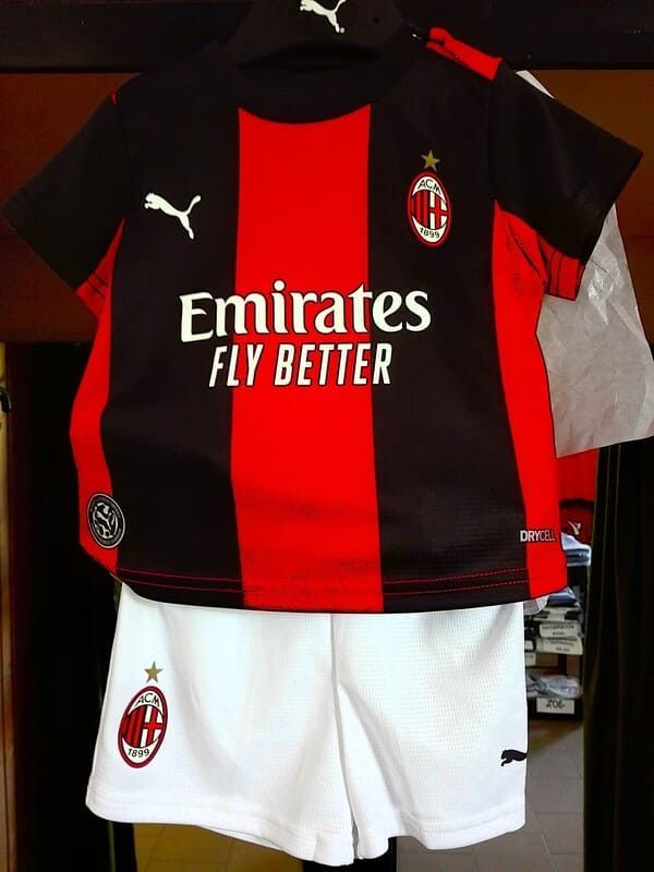 Mini kit Milan neonato 26/27- Puma
