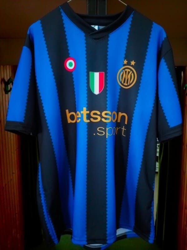 Maglia replica Inter adulto 26/27 Maglia replica Inter adulto 26/27
