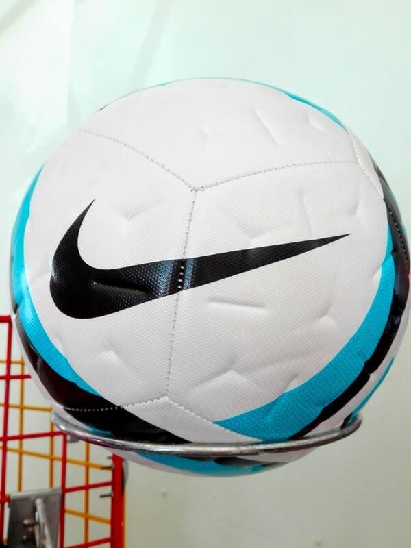 Pallone da calcio Nike Academy Team bianco/azzurro/nero