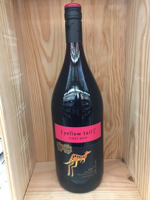 YELLOW TAIL PINOT NOIR 1.5L - 1.5L