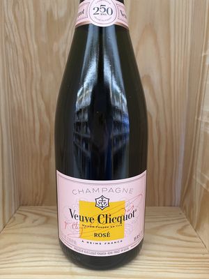 VEUVE CLICQUOT ROSE N/V - 750ML
