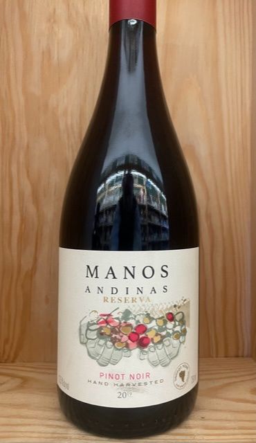 MANOS ANDINAS RESERVA PINOT NOIR CASABLANCA VALLEY 2019 WINE ENTHUSIAST 90 POINTS