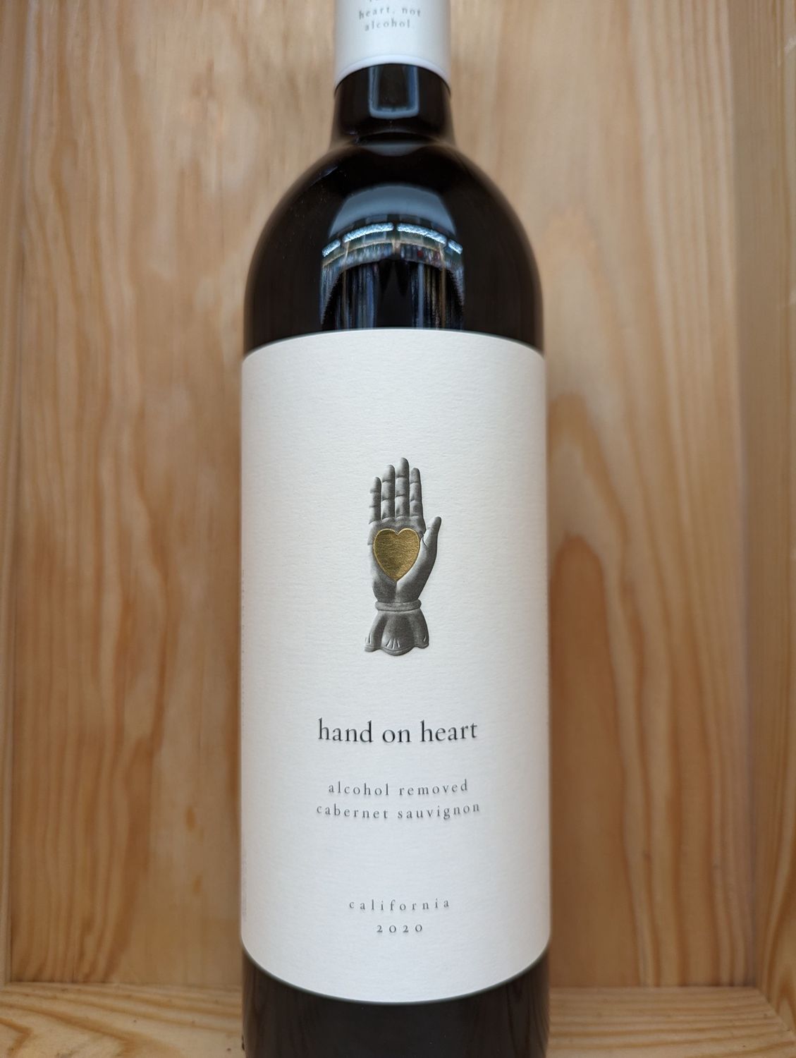 HAND ON HEART NON-ALCOHOLIC CABERNET SAUVIGNON