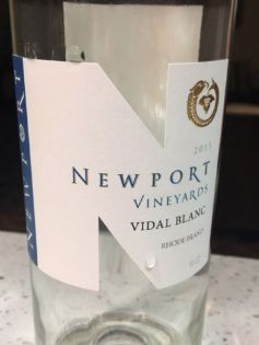 NEWPORT VINEYARDS VIDAL BLANC - 750ML