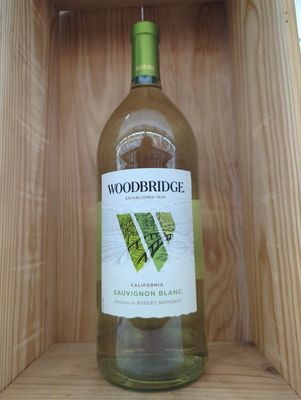 MONDAVI WOODBRIDGE SAUVIGNON BLANC 1.5L - 1.5L