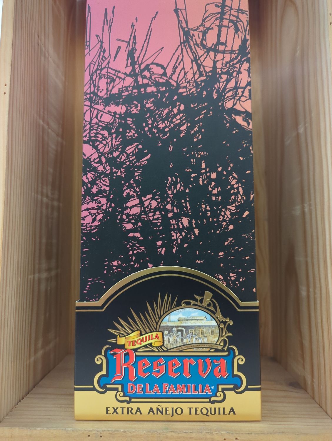 JOSE CUERVO RESERVA DE LA FAMILIA EXTRA ANEJO - 750ML