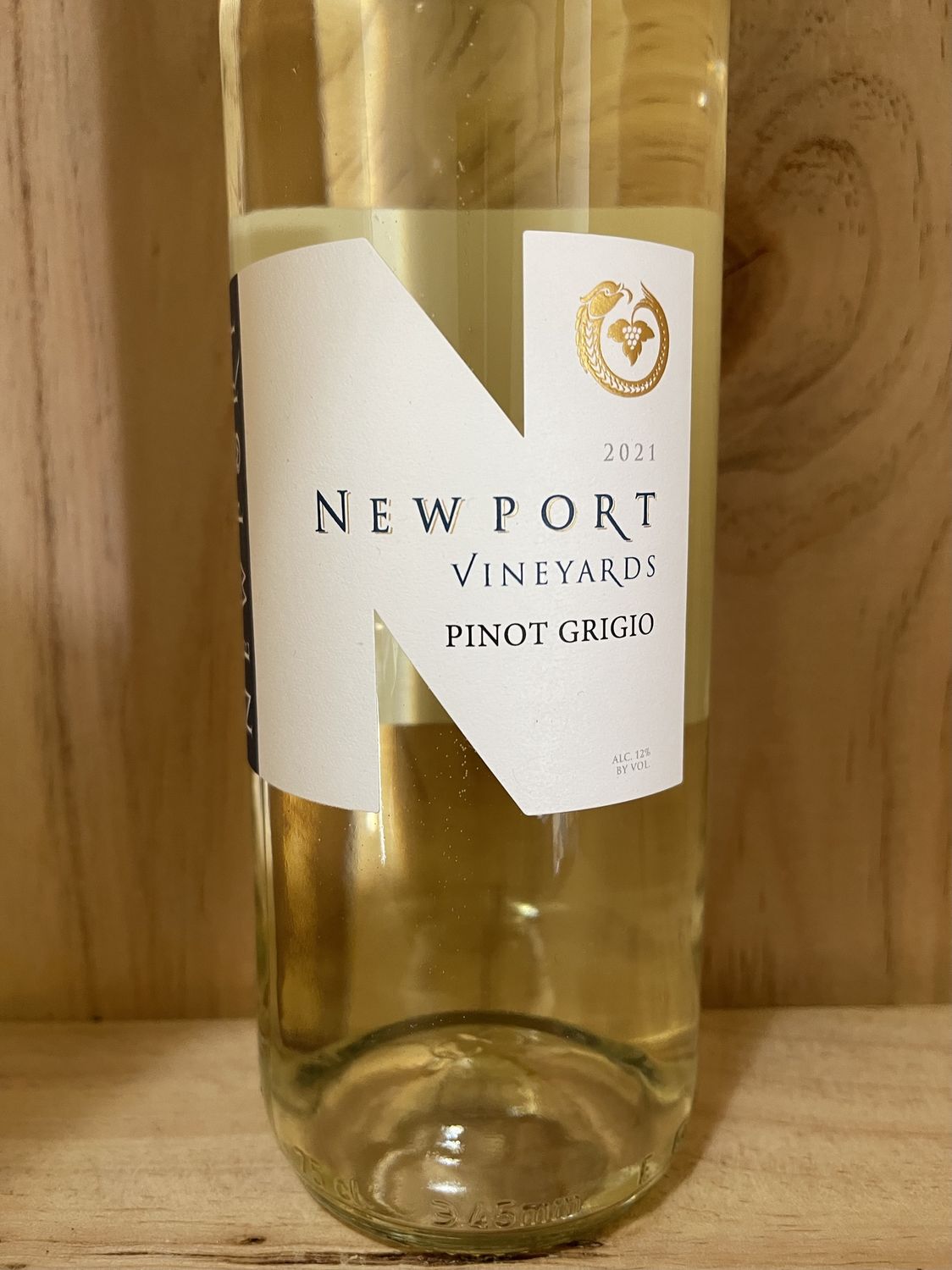 NEWPORT VINEYARDS PINOT GRIGIO - 750ML