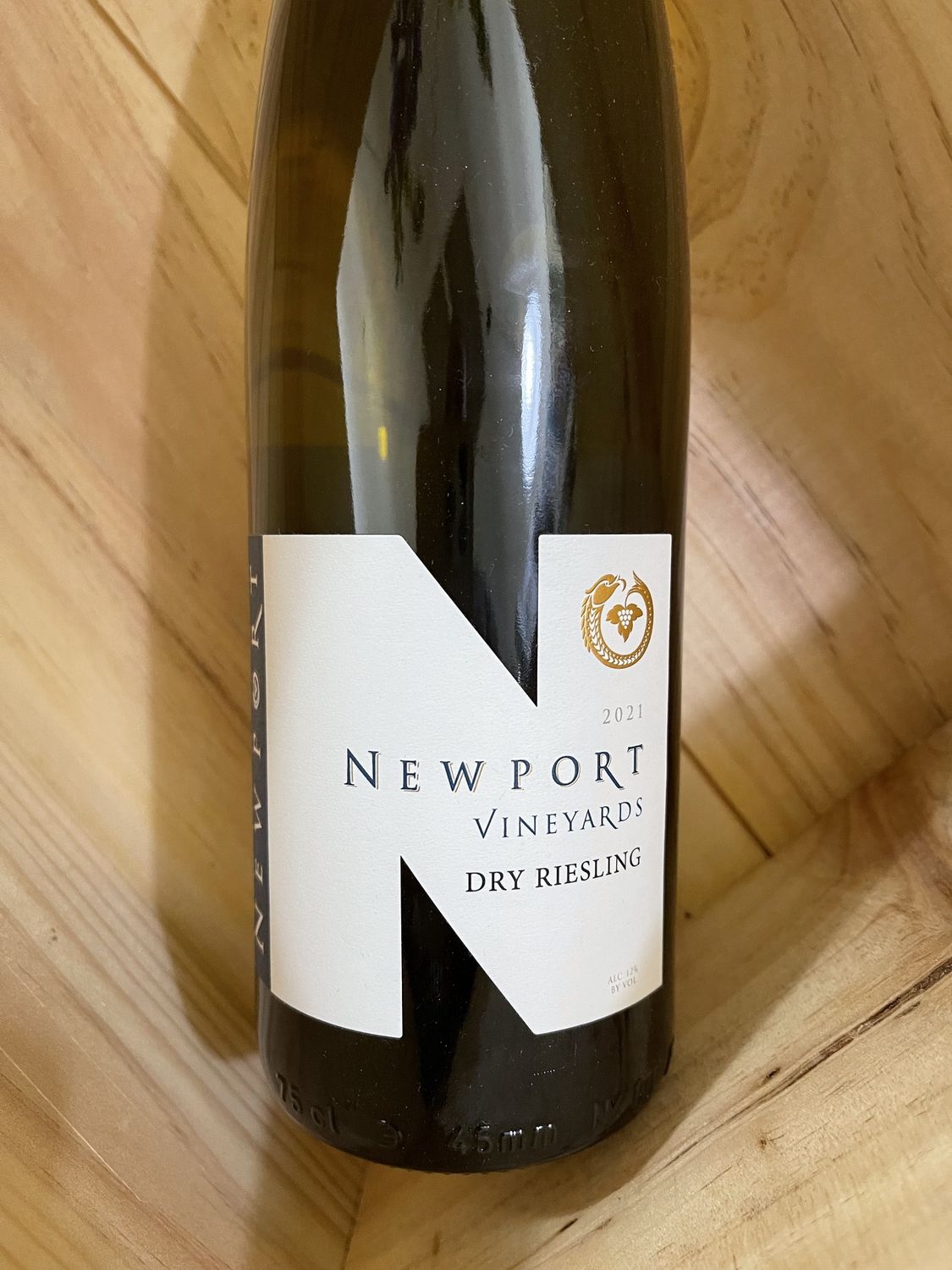 NEWPORT VINEYARDS DRY RIESLING 2023