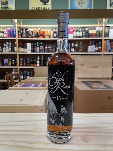 EAGLE RARE KENTUCKY STRAIGHT BOURBON AGED 10 YEARS - 750ML