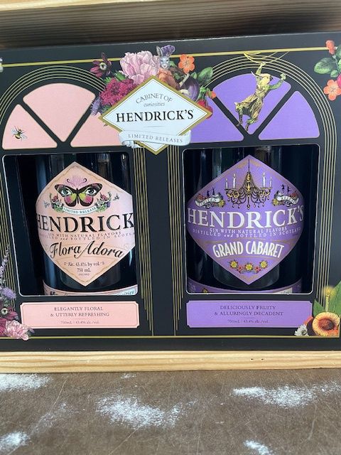 HENDRICK&#39;S CABINET OF CURIOSITIES FLORA ADORA &amp; GRAND CABARET