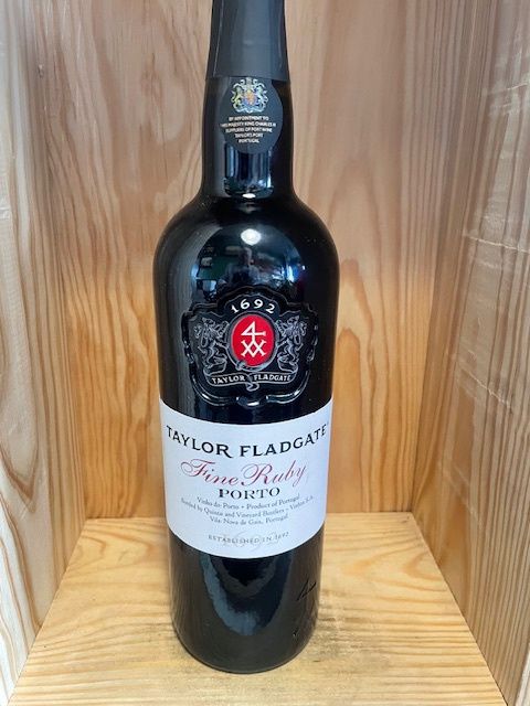 TAYLOR FLADGATE RUBY PORT N/V - 750ML