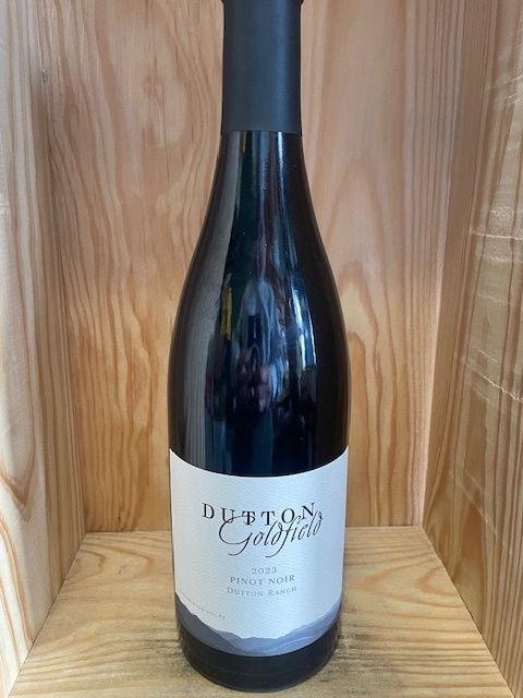 DUTTON GOLDFIELD DUTTON RANCH PINOT NOIR SONOMA 2023 WINE ENTHUSIAST 93 POINTS