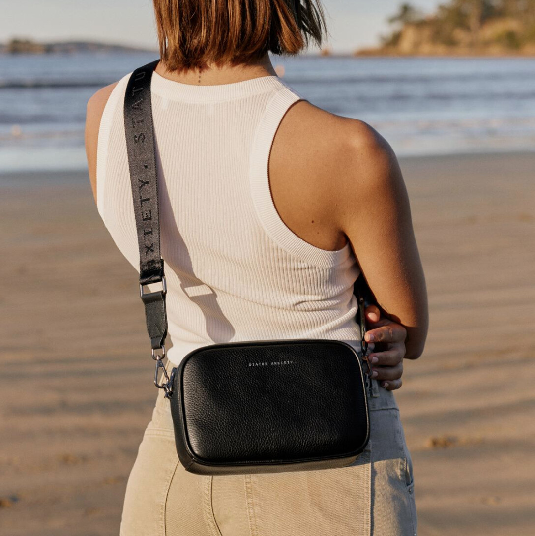 Status Anxiety Plunder Bag / Web Strap, Colour: Black