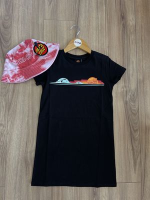 Santa Cruz Sunrise Dot Short Sleeve Tee Dress / Black [8-16YEARS]