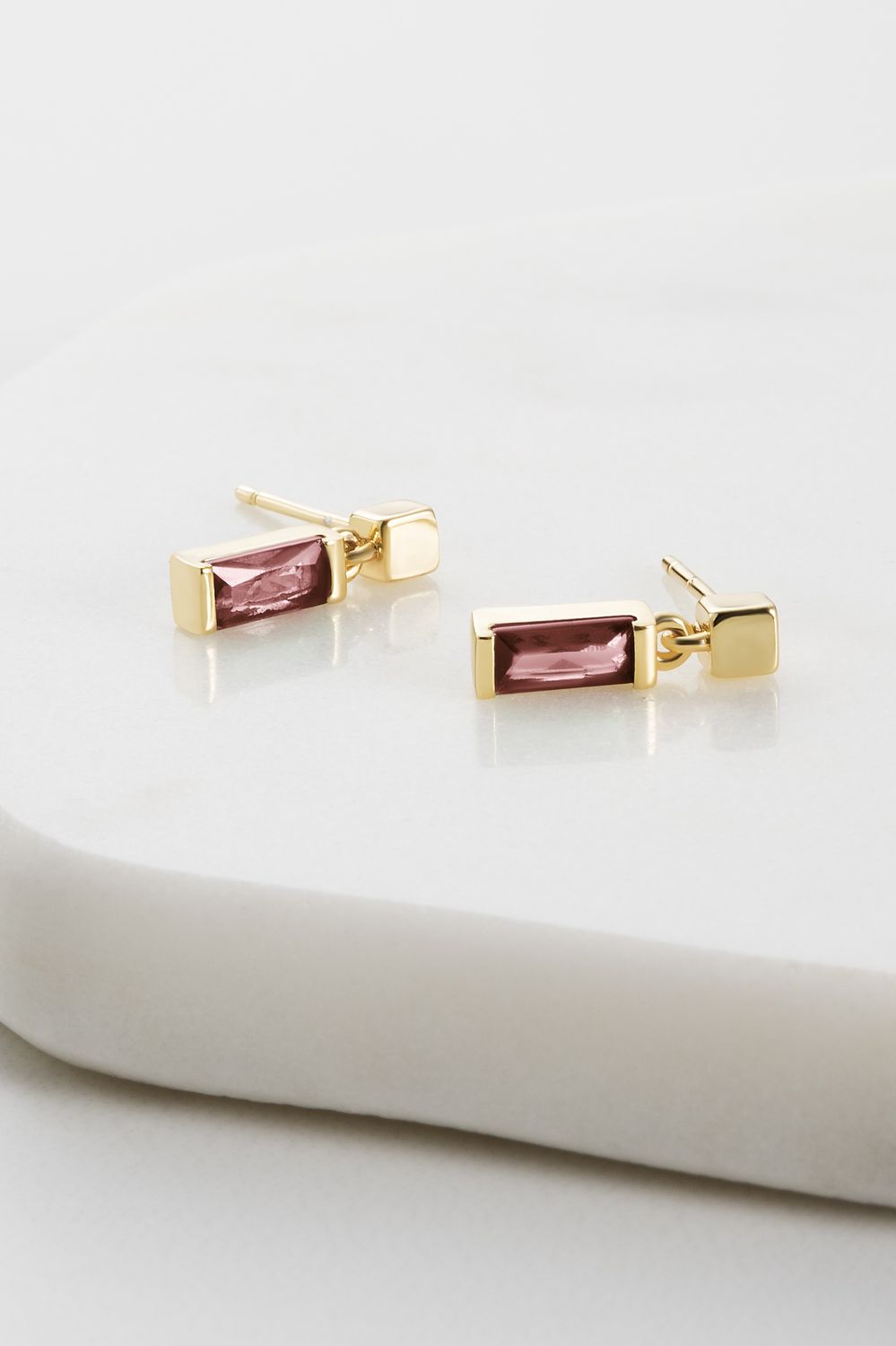 Zafino Kate Earring/ Rouge
