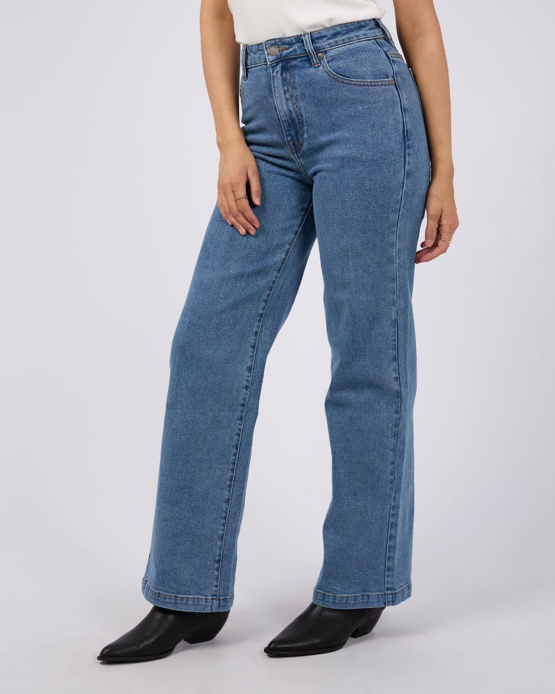 AAE Jacqui Wide Leg Jean/ Blue