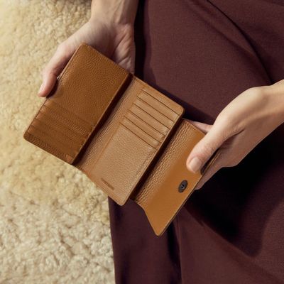 WOMENS PURSE