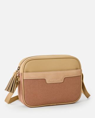 RipCurl Boho Cross Body Bag in Natural: Two-tone tan/terracotta canvas, adjustable strap, perfect travel accessory.