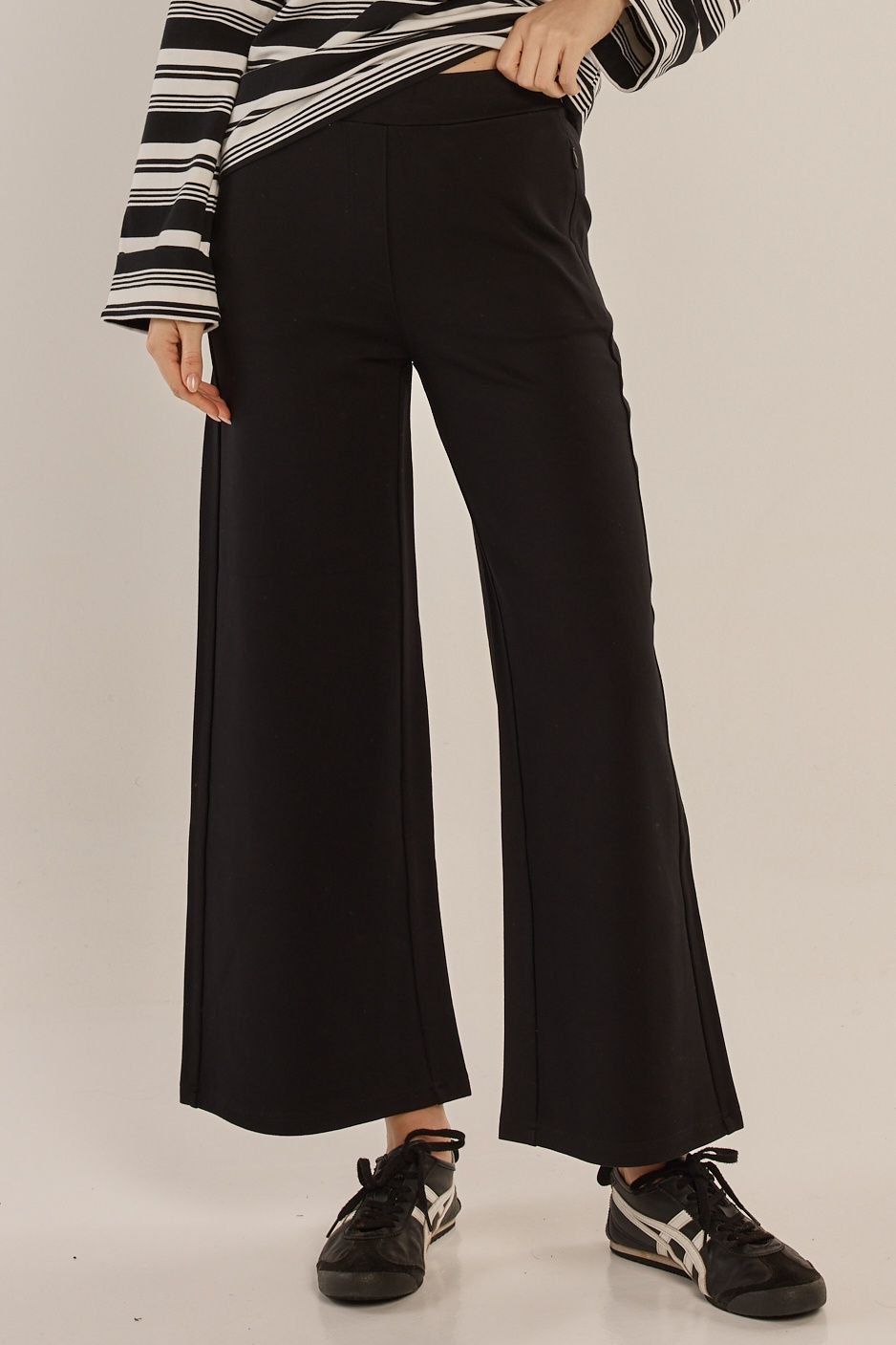 Wynn Wide Leg Ponte Pant in Black