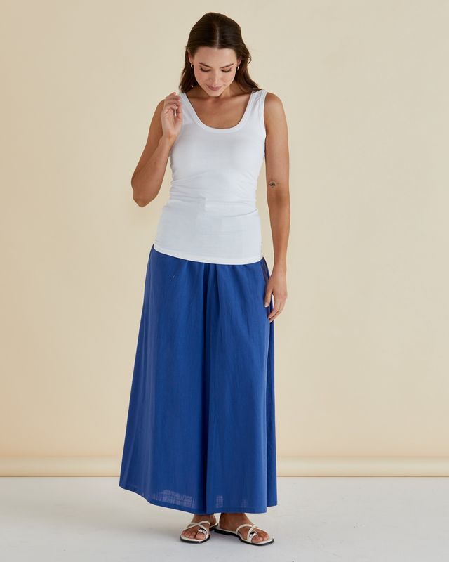 Betty Basic Emma Scoop Tank in White