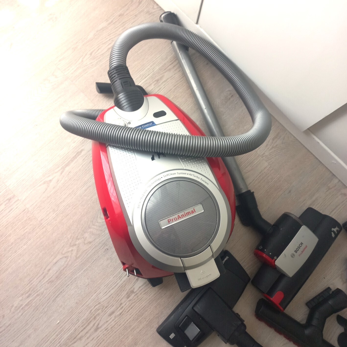 Bosch Bagless ProAnimal Vacuum Cleaner