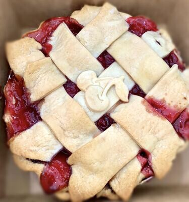 Sweet Cakes Bakery Cherry Pie 6"