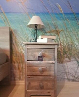 Handgefertigte Möbelstücke