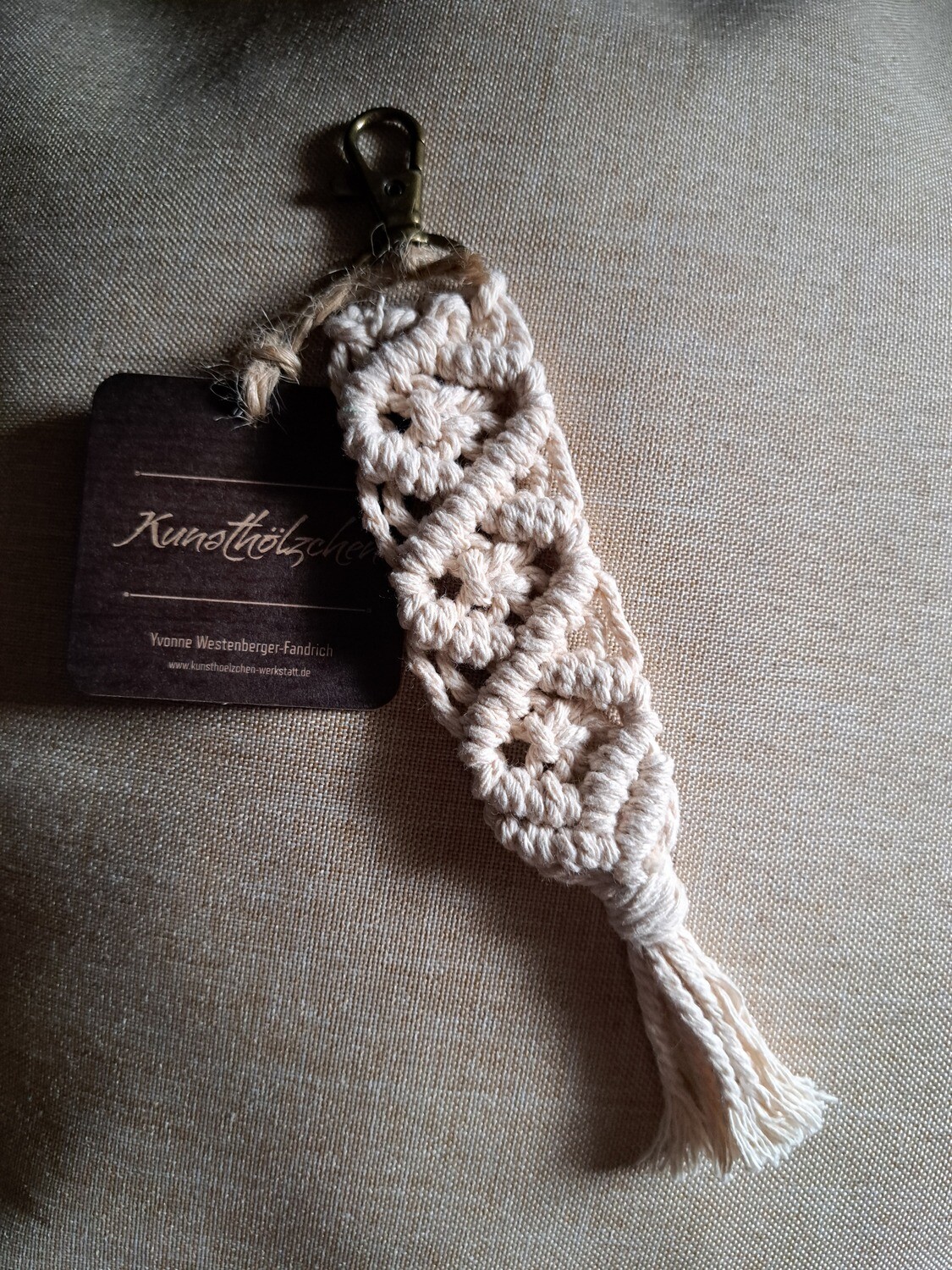 Makramee-Anhänger (Weiß)