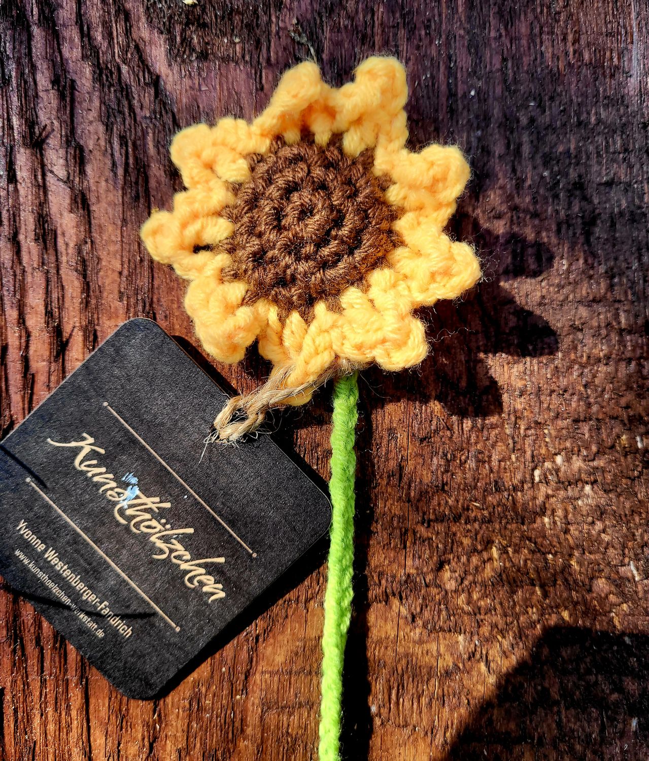 Lesezeichen &quot;Sonnenblume&quot;, gezackt, gehäkelt